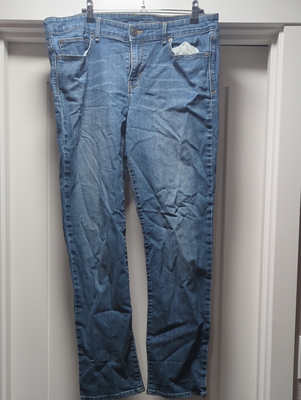 GAP Women Straight Leg Jeans - Medium Blue Wash